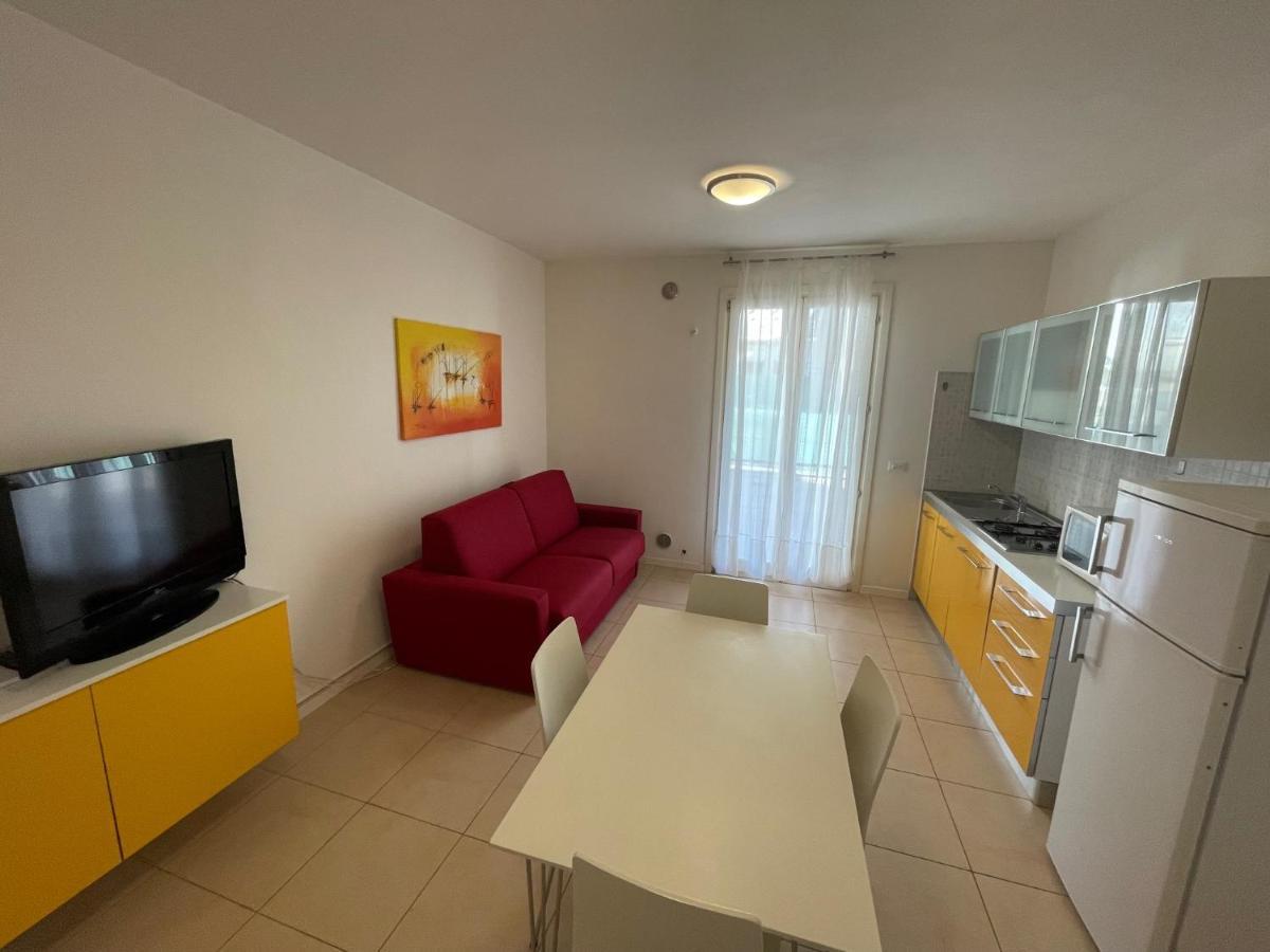 Residence Al Mare - Agenzia Cocal カオルレ エクステリア 写真