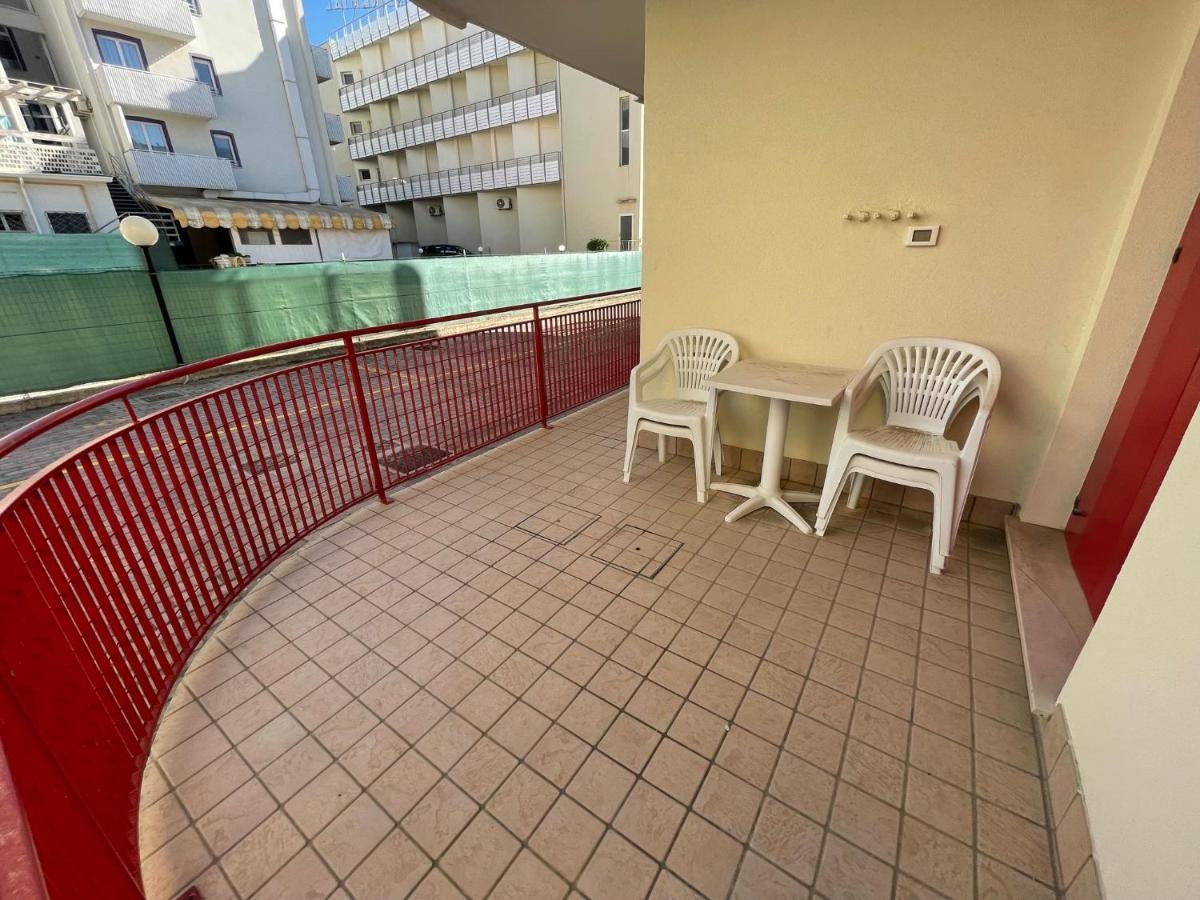 Residence Al Mare - Agenzia Cocal カオルレ エクステリア 写真